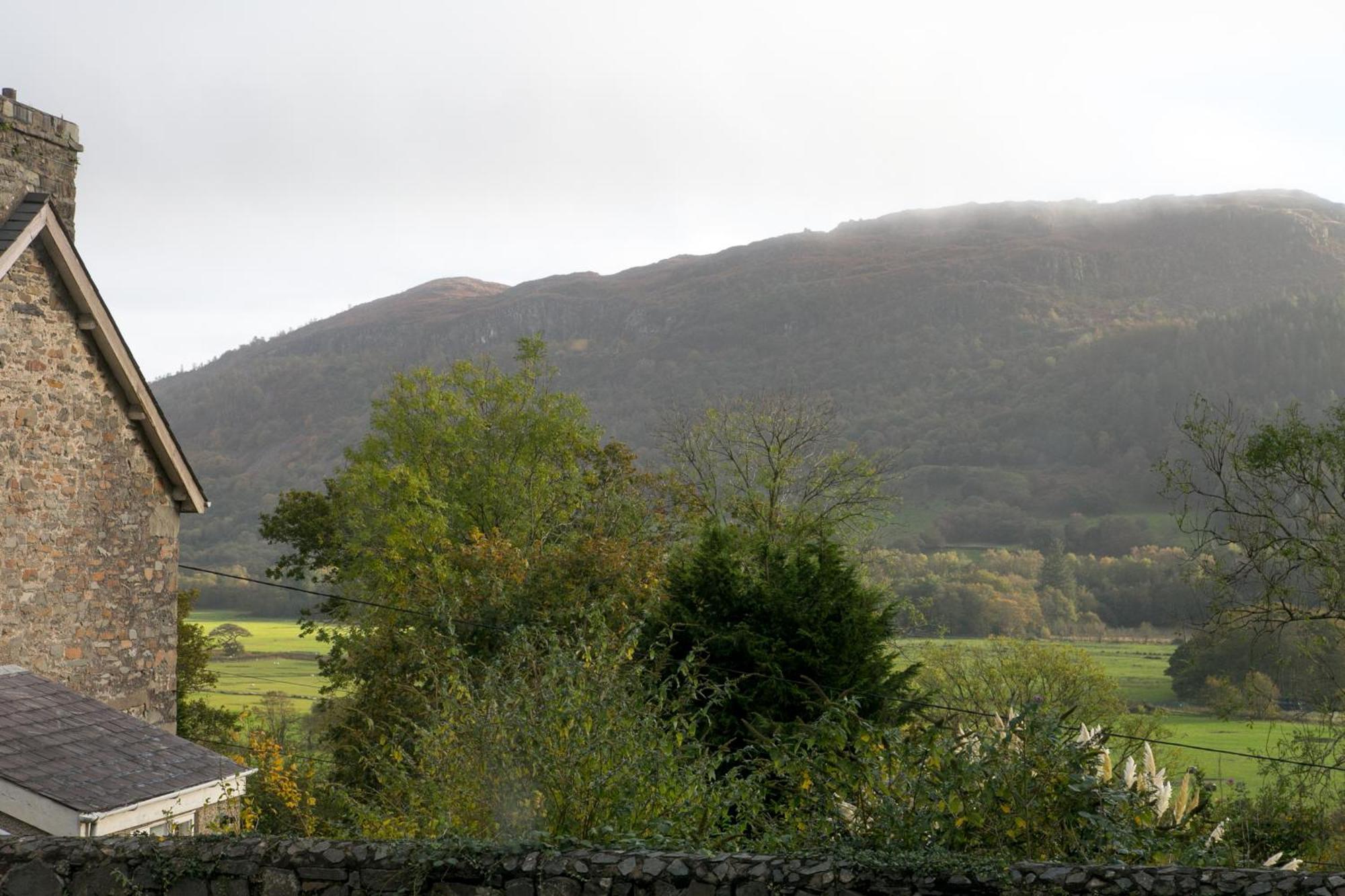Luxury Home 10 Min To Snowdonia Football Table Tremadog Exterior photo